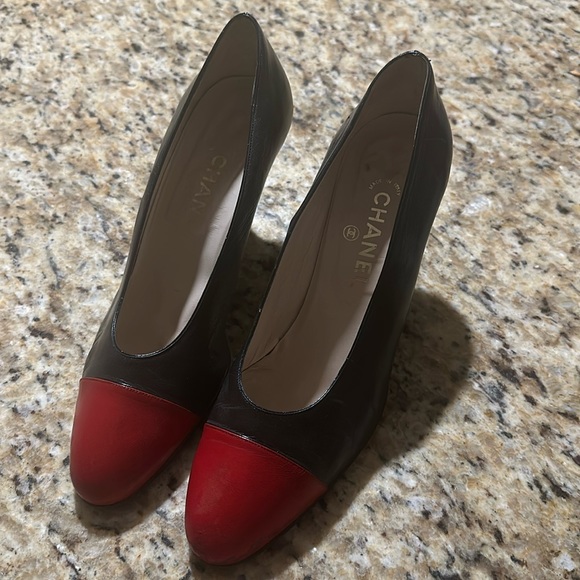 RARE! 🌸CHANEL SHOES🌸 - Picture 3 of 10